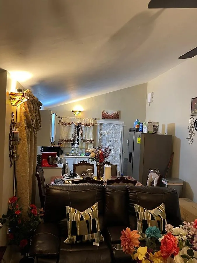 Cheerful Two-Bedroom 1Bath, Wifi, Air Conditioning. Montego Bay 0*,  Jamaica